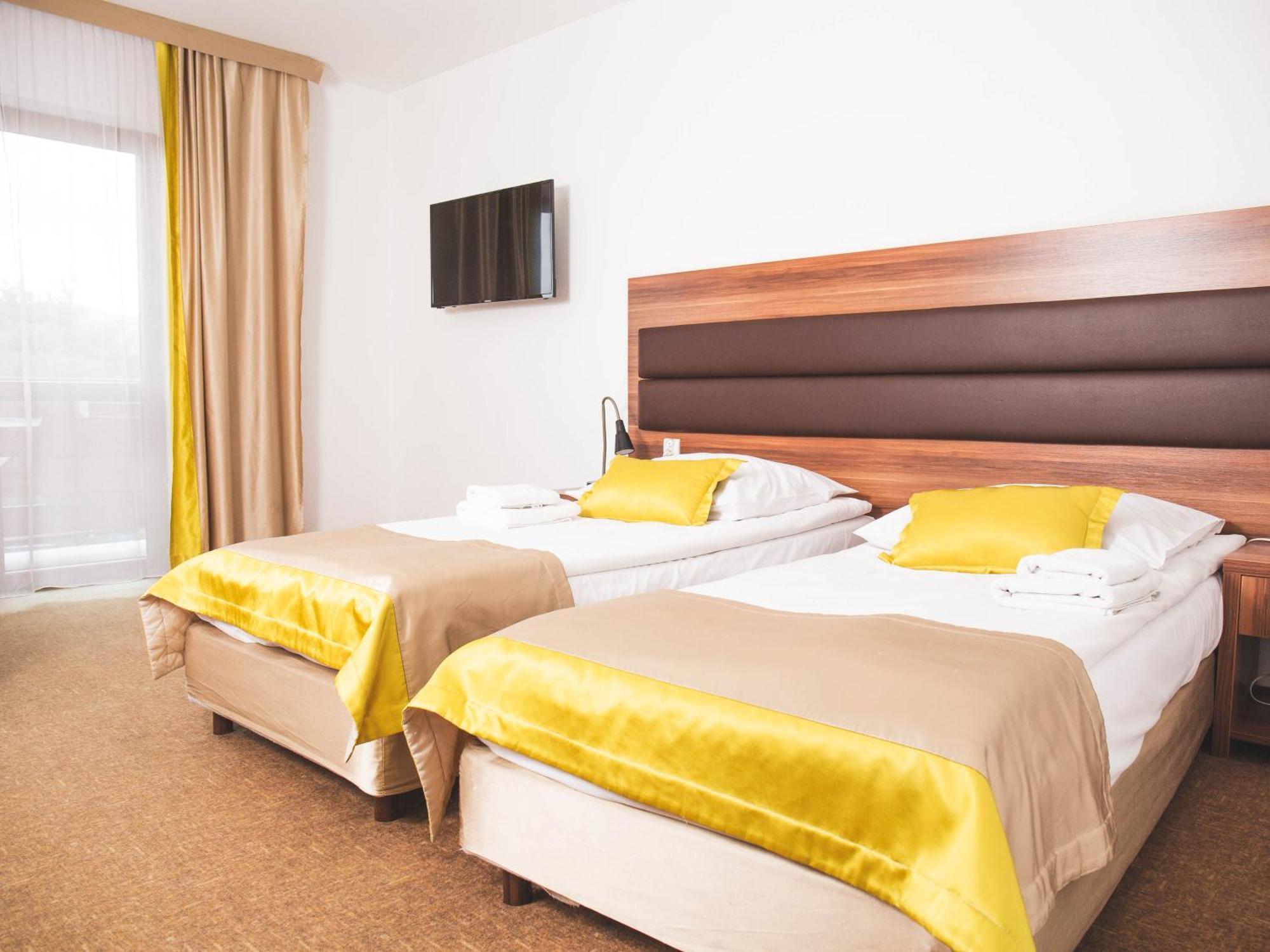 Hotel Beskidian Wegierska Gorka Extérieur photo