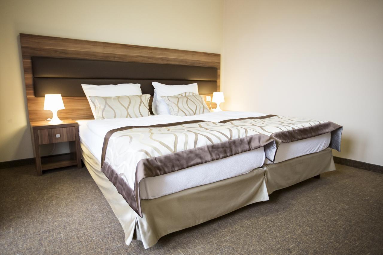 Hotel Beskidian Wegierska Gorka Chambre photo