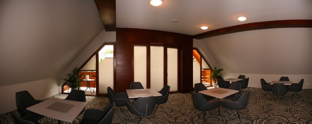 Hotel Beskidian Wegierska Gorka Extérieur photo